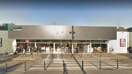 Exterior de la estación de Sabadell Sud.