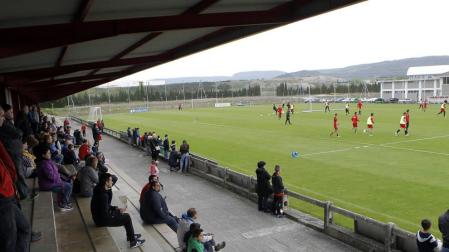 Los aficionados de Osasuna se movilizan para poyar al equipo en Tajonar