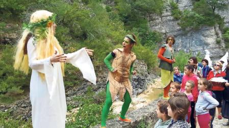 El bosque mágico es una teatralización que discurre por el cañón del río Iranzu.