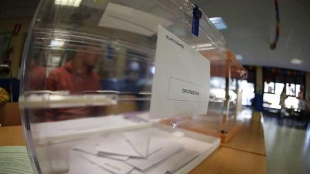 Un hombre muere cuando acude a votar a un colegio electoral en San Sebastián