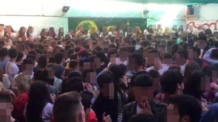 La Policía Foral y la Policía Local de Azagra desalojan un bar por exceso de aforo