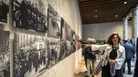 El Palacio del Condestable de Pamplona acoge desde este martes una exposición retrospectiva que conmemora los cien años de historia de la banda municipal de música "La Pamplonesa".
