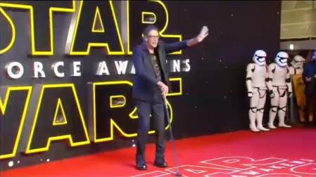 Muere Peter Mayhew, el actor que interpretaba a Chewbacca en Star Wars