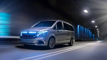 Mercedes-Benz presenta el EQV Concept, un monovolumen de cero emisiones con 400 km de autonomía. Podrá recargar el equivalente a una autonomía de 100 km en solo 15 minutos.