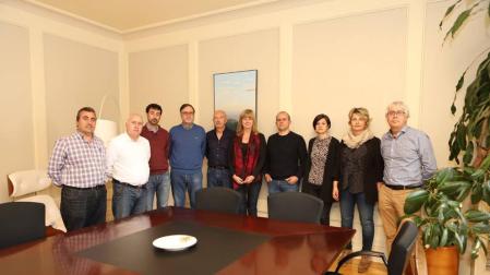 La consejera Ana Ollo recibe a las familias de dos víctimas del 36 identificadas por ADN