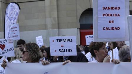 1.802 consultas y 32 operaciones más aplazadas por el paro médico