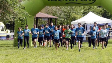 320 deportistas han afrontado la primera edición de la Titan Cross, una nueva carrera de obstáculos (OCR) surgida por la iniciativa de la Asociación Juvenil Becabe.