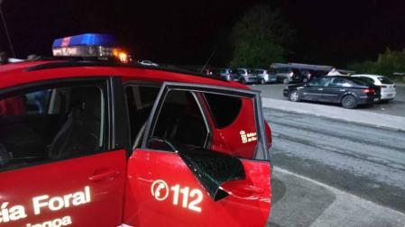Estado en el que dejó el detenido el vehículo de la Policía Foral