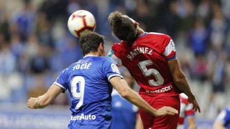 El Oviedo salva un punto de oro ante el Granada en la recta final