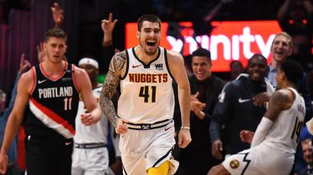 Juancho Hernangomez, tras anotar un triple.