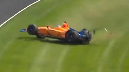 Así ha sido el accidente de Fernando Alonso en los libres de Indianápolis