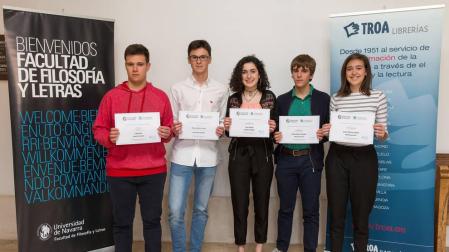 Elena Esteban, del colegio Luis Amigó, gana la VI Olimpiada de Historia de Navarra