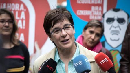 Edurne Eguino en un acto de campaña electora de I-E