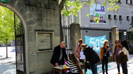 Padres de San Juan de la Cadena exigen reformas e inversiones en el colegio
