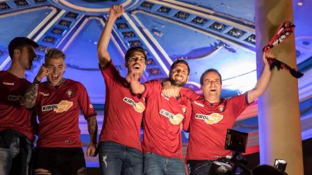 Arrasate anima a a "pelear" por ser primeros