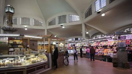 Aperitivo solidario el sábado en los mercados municipales en beneficio de Adacen