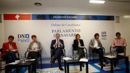 Chivite afirma que será presidenta, pero Esparza le avanza que NA+ no le votaría