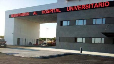 Dejan a una bebé abandonada con una nota: "Cuídenla como no he podido hacerlo"