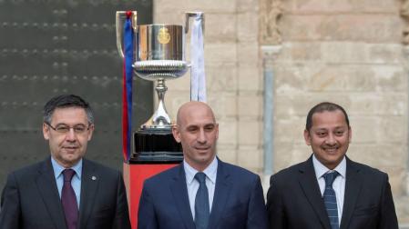 La Copa del Rey dará el doblete al Barça o un gran Centenario al Valencia