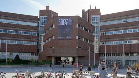 La Facultad de Farmacia celebra su 50 aniversario con sus antiguos alumnos