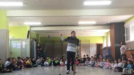 Un timbre social en el colegio de Buñuel