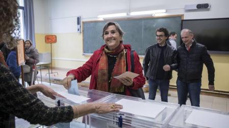 De Simón (I-E) pide a los ciudadanos que "no se queden en casa"