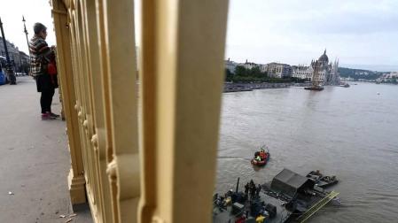 Arrestan al capitán del barco que colisionó con una nave turística en Budapest