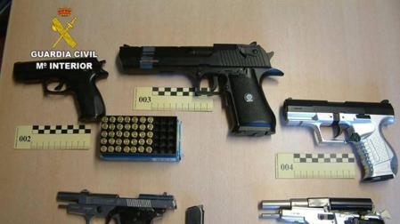 Cuelga un vídeo en Instagram sobre cómo callar a los vecinos con armas
