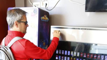 Navarra capitaliza la venta de máquinas de tabaco en España con 5.000 unidades en 2018