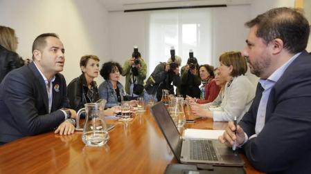 PSN y Geroa Bai inauguran la ronda de contactos para negociar el Gobierno
