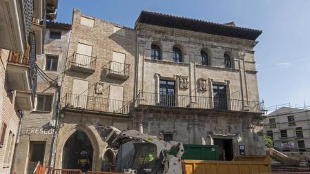 Sale a la luz un antiguo muro que se vincula a los orígenes de Estella