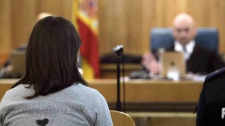 La etarra Idoia Mendizábal, durante un juicio.