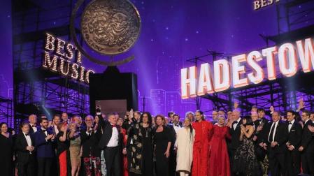El reparto de 'Hadestown', tras recibir el Tony.