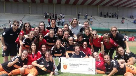 El doble ascenso femenino supondrá 100.000 euros más
