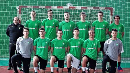 Los doce jugadores elegidos por Iñaki Aniz para realizar unas jornadas de tecnificación.