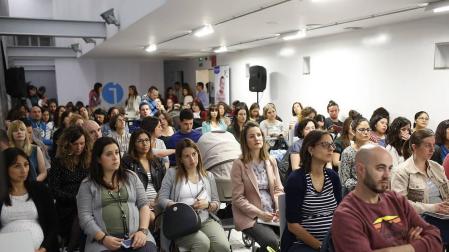 Diario de Navarra se queda pequeño para un taller sobre embarazo con Yolanda Vélaz