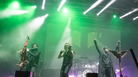 El festival Ribera Sound, que desde el viernes ha celebrado en Tudela su primera edición, ha finalizado con "éxito" tras sumar una asistencia de más de 9.000 personas.