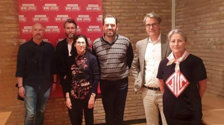 DO Navarra recibe a expertos de Dinamarca, donde se vendieron 171.658 litros