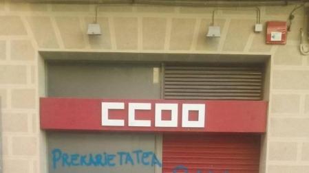 UGT y CC OO condenan ataques a sus sedes este fin de semana en Navarra
