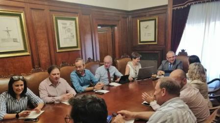La Junta de Gobierno Local del Ayuntamiento se reúne con Enrique Maya como alcalde