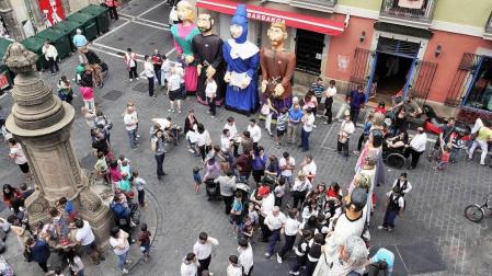 ​El Día de las Peñas preludia en Pamplona las fiestas