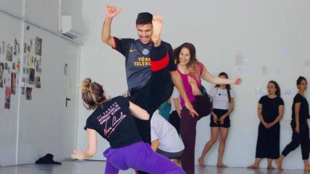 Alumnos de La Faktoría ofrecen este viernes un "carnaval de los sentidos"