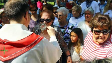 Más de 6.000 alsuarras se reunieron este sábado para celebrar a San Pedro en un día caluroso de verano lleno de tradición.
