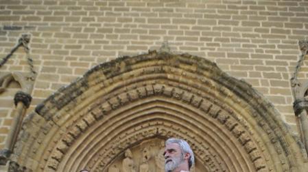 Artajona revive el s. XI con poca afluencia por las  temperaturas