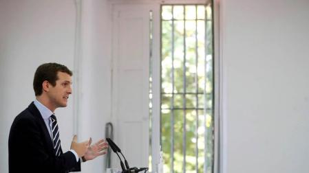 Casado dice que no colaborará "activa ni pasivamente" si el PSOE no rectifica
