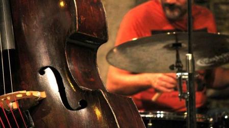 Concierto de Albert Sanz y Javier Colina en la Plaza de la Compañía