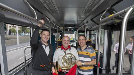 Las villavesas conducen la fiesta