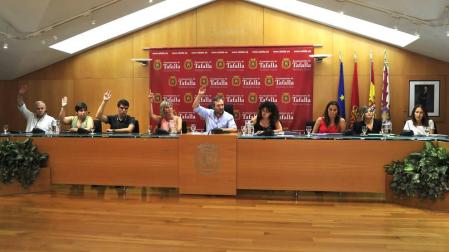 Momento de las votaciones en el pleno de este viernes en Tafalla.
