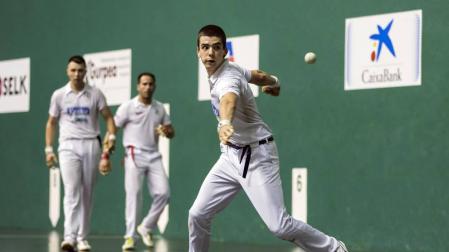 Unai Mata supo frenar a Santesteban en la final sénior.