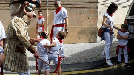 Fotos del recorrido de los gigantes y cabezudos de Pamplona del día 8 de julio de San Fermín 2019